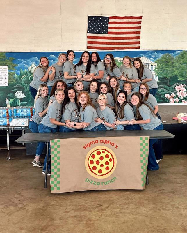 Sigma Alpha Hosts Pizza Ranch