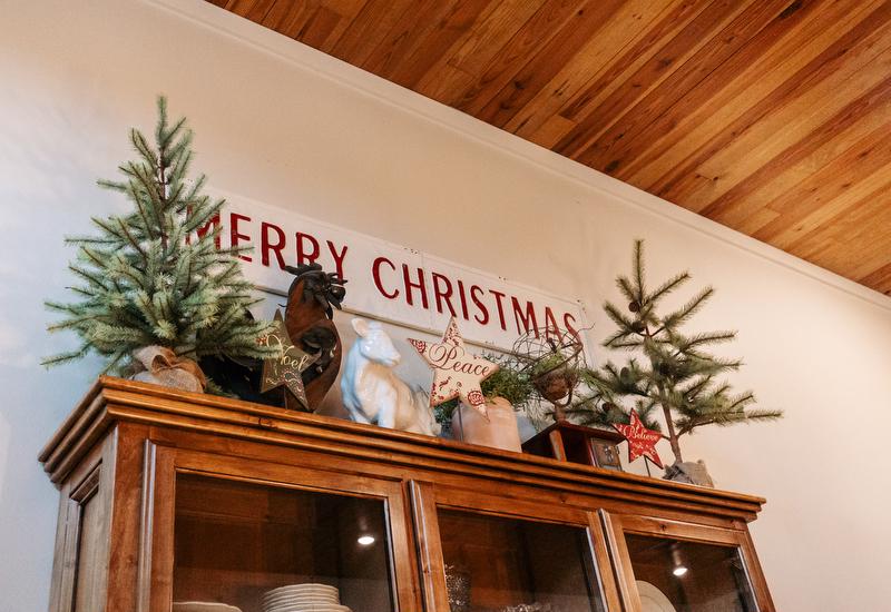 Farmhouse Christmas decorations. Farmhouse rural home financing. Loans for homes in the country Arkansas.